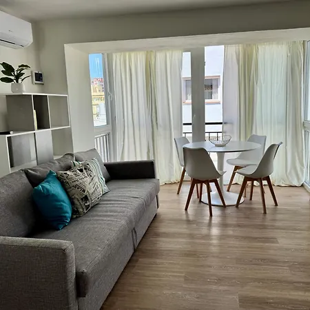 Beach Apartment Fuengirola شقة